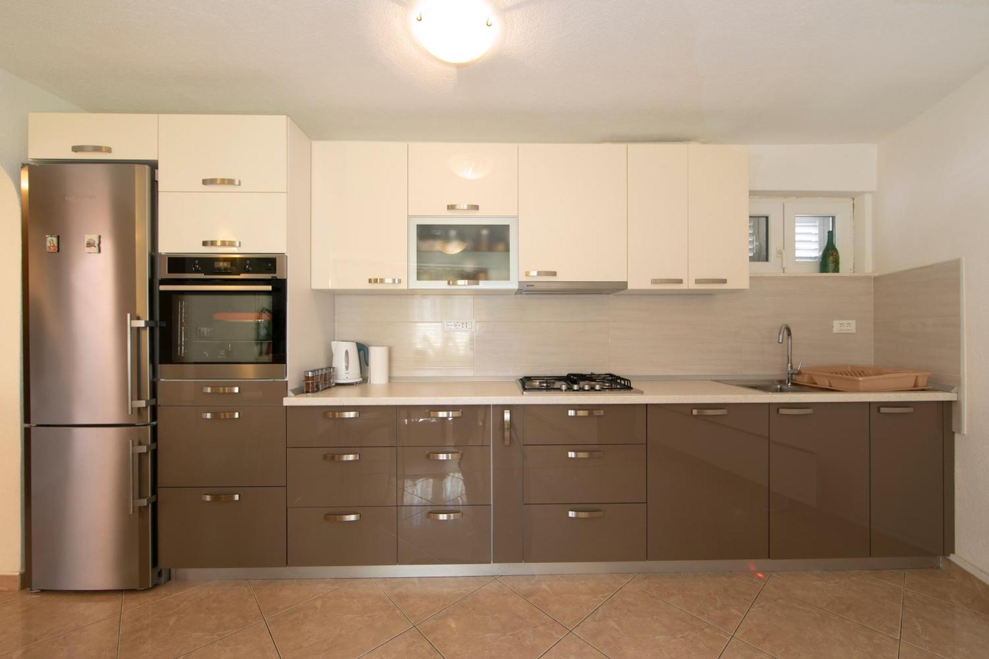 Apartmani Darinka Башка-Вода Екстер'єр фото