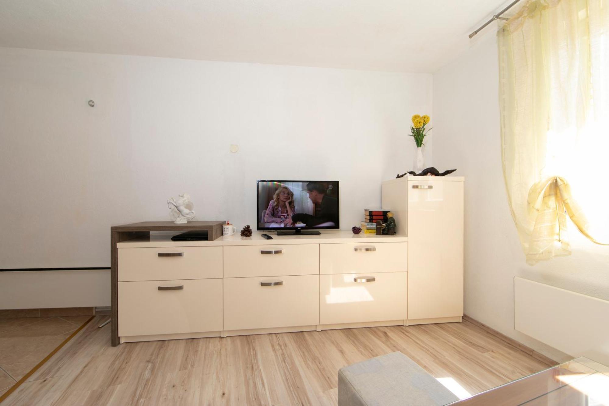 Apartmani Darinka Башка-Вода Екстер'єр фото