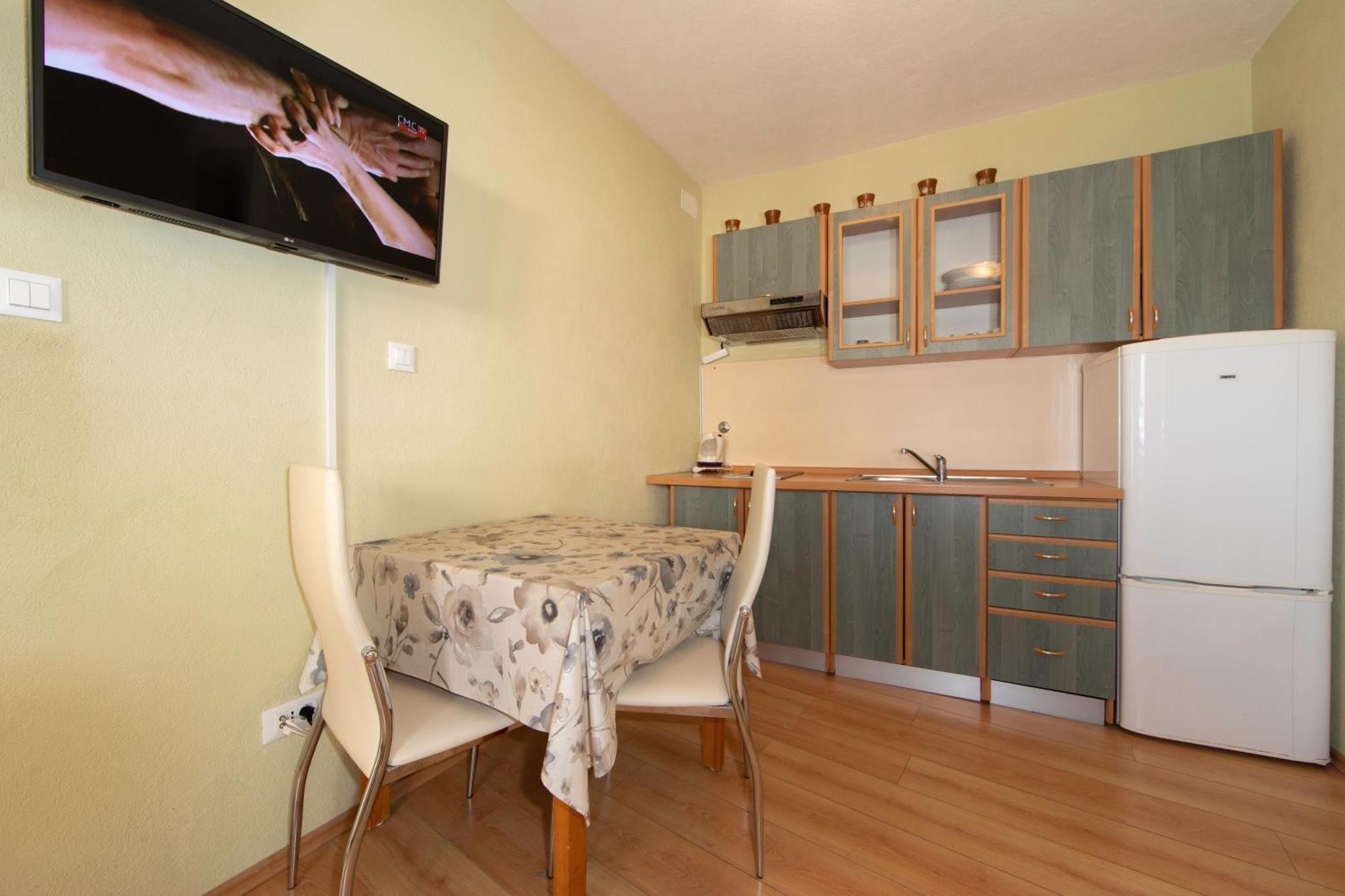 Apartmani Darinka Башка-Вода Екстер'єр фото
