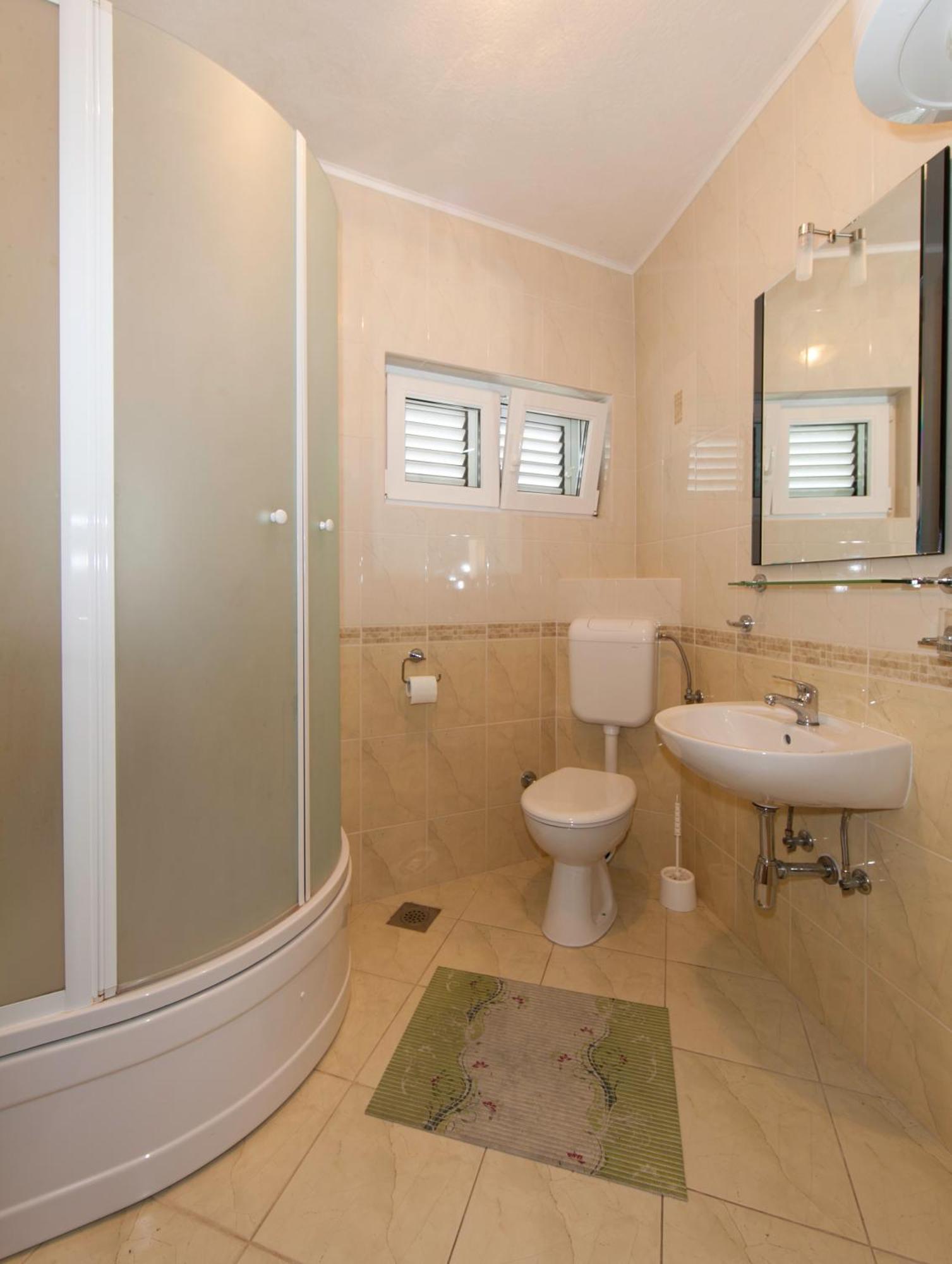 Apartmani Darinka Башка-Вода Екстер'єр фото