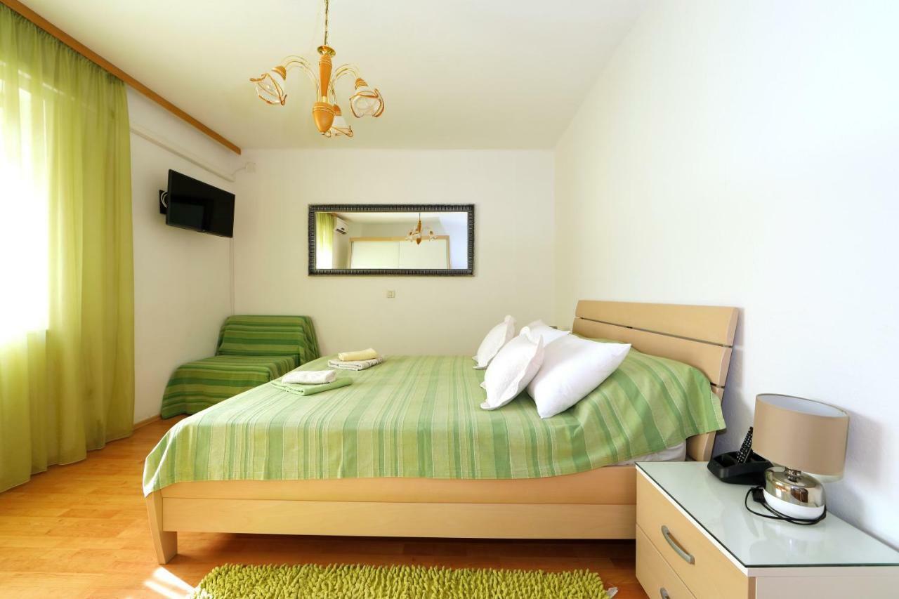 Apartmani Darinka Башка-Вода Екстер'єр фото