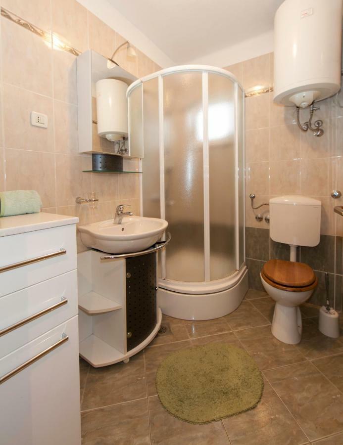 Apartmani Darinka Башка-Вода Екстер'єр фото