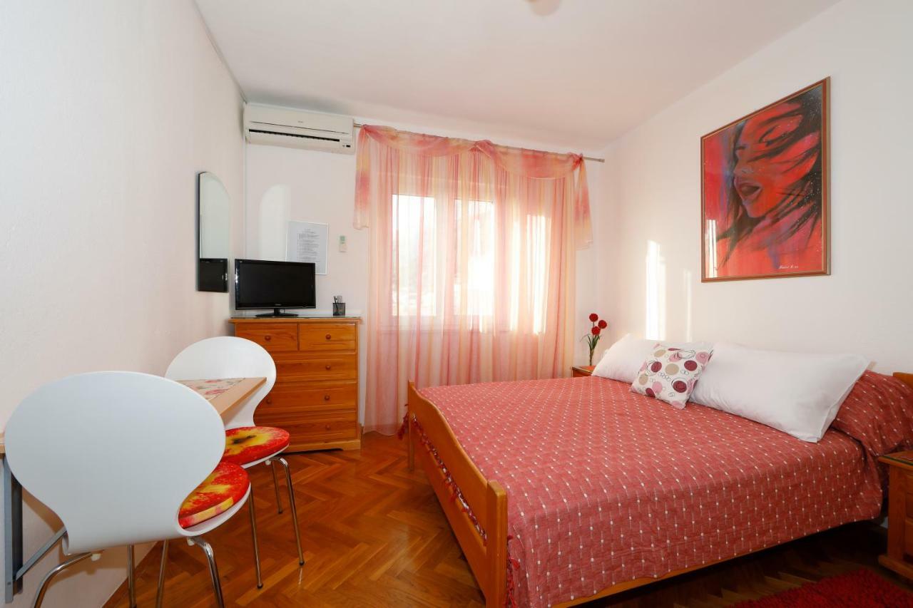 Apartmani Darinka Башка-Вода Екстер'єр фото